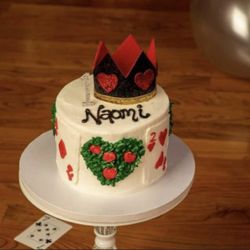 Julie's Sweet Shoppe - She completely outdid herself on my granddaughter's one year old smash cake!!!