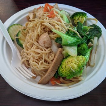 TNK Vegan Cafe - Happy Veggie Chow Mein - Vegan Near Me - Modesto, California TNK Vegan Cafe - Happy Veggie Chow Mein - Vegan Near Me - Modesto, California