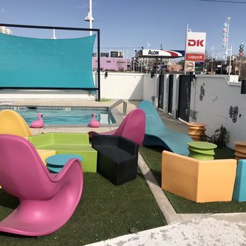Hotel Zazz - Hotels Near Me - Albuquerque, New Mexico