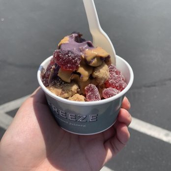 Pressed Juicery - Acai freeze with gummy bears, cookie crumble, and almond butter - Juice Bars & Smoothies Near Me - Los Angeles, California Pressed Juicery - Acai freeze with gummy bears, cookie crumble, and almond butter - Juice Bars & Smoothies Near Me - Los Angeles, California