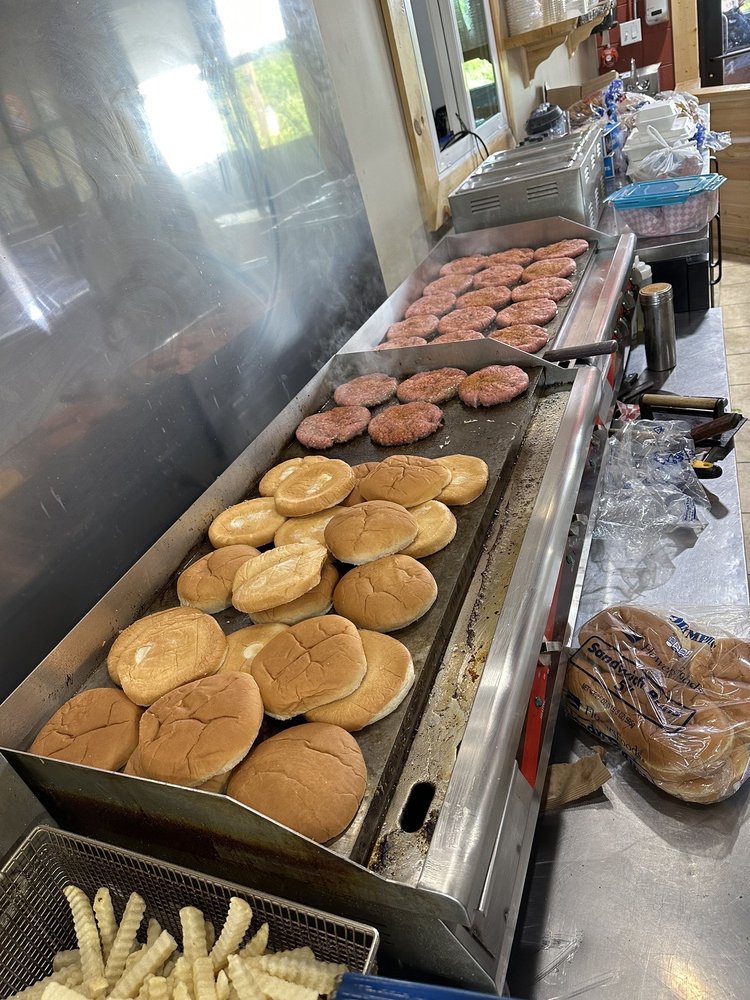 KENNYS MARKET Updated October 2024 19 Photos 1903 E Hwy 25 70