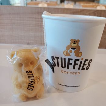Stuffies Pastries - Chai tea latte with cute stuffie! - Patisserie/Cake Shop Near Me - North Vancouver, British Columbia