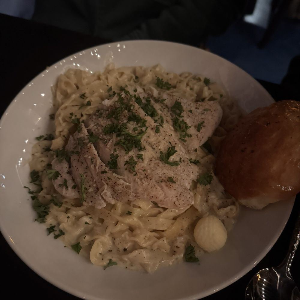 Jimmy P's - Chicken Alfredo - Italian Near Me - Willmar, Minnesota Jimmy P's - Chicken Alfredo - Italian Near Me - Willmar, Minnesota