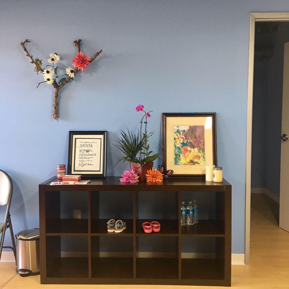 Indigo Yoga House Logo