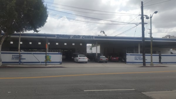 Holiday Auto Center by null