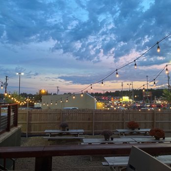 Barry Dyngles - View from outdoor seating. - Barbeque Near Me - Youngstown, Ohio Barry Dyngles - View from outdoor seating. - Barbeque Near Me - Youngstown, Ohio