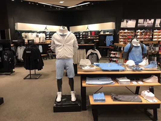 barton creek mall finish line