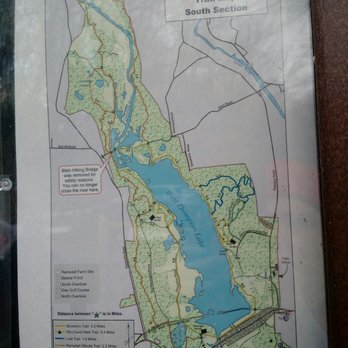West Thompson Lake Disc Golf Course - Loads of walking trails - Disc Golf Near Me - Thompson, Connecticut West Thompson Lake Disc Golf Course - Loads of walking trails - Disc Golf Near Me - Thompson, Connecticut