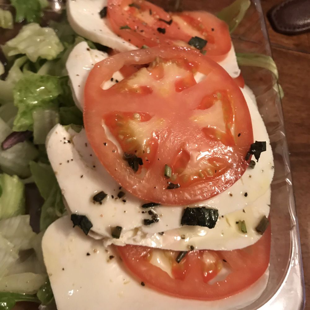 Tre Colore - Mozz and tomato salad came with delish dressing - Pizza Near Me - Middletown Township, New Jersey Tre Colore - Mozz and tomato salad came with delish dressing - Pizza Near Me - Middletown Township, New Jersey