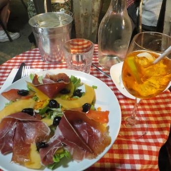 Au Chineur - melon salad - French Near Me - L'Isle-sur-la-Sorgue, 84 Au Chineur - melon salad - French Near Me - L'Isle-sur-la-Sorgue, 84