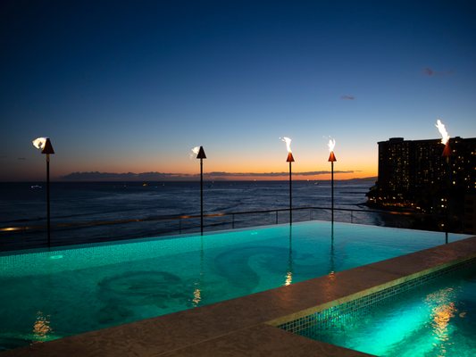 ESPACIO The Jewel of Waikiki by null