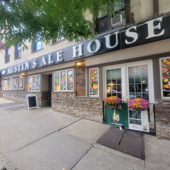 Austin's Ale House - Front entrance. - Sports Bars Near Me - Kew Gardens, New York