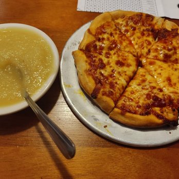 Squire's Italian Restaurant - Pizza Near Me - Dundalk, Maryland