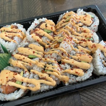 7Friday Sushi - Spicy salmon - Sushi Bars Near Me - Cypress, Texas