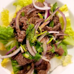 Sawasdee Thai Elevated - Beef salad