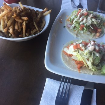 Union Social Eatery - Buffalo chicken tacos and fries - Burgers Near Me - Mississauga, Ontario Union Social Eatery - Buffalo chicken tacos and fries - Burgers Near Me - Mississauga, Ontario