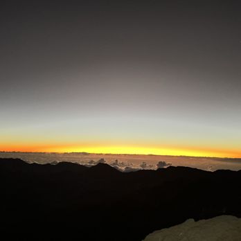 Haleakalā Summit - Sun rising - Historical Tours Near Me