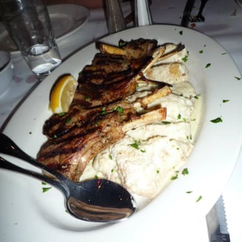 Patrizia's - Williamsburg - Pizza Near Me - Brooklyn, New York