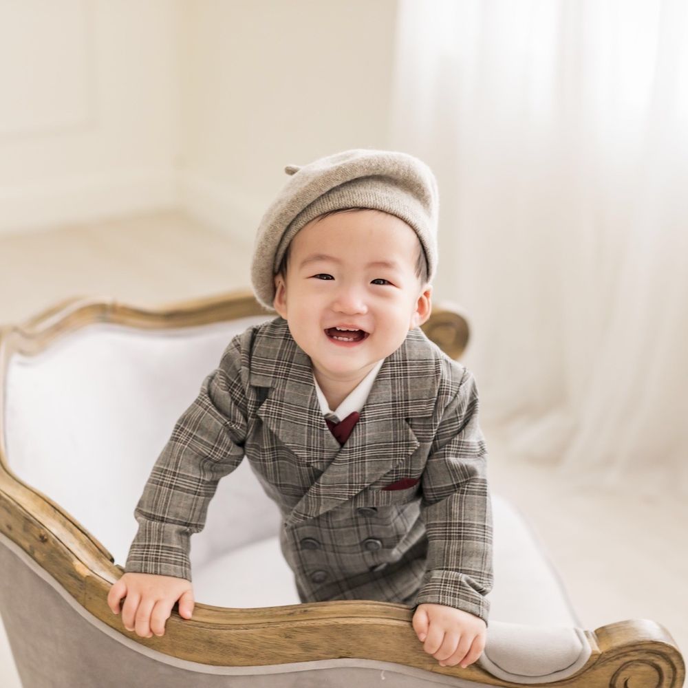 Vivi Studio - 1 year - Session Photography Near Me - Buena Park, California