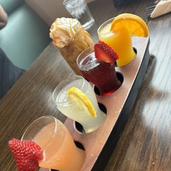Broken Yolk Cafe - Mimosa flight, crazy caramel latte - Breakfast & Brunch Near Me - Fullerton, California