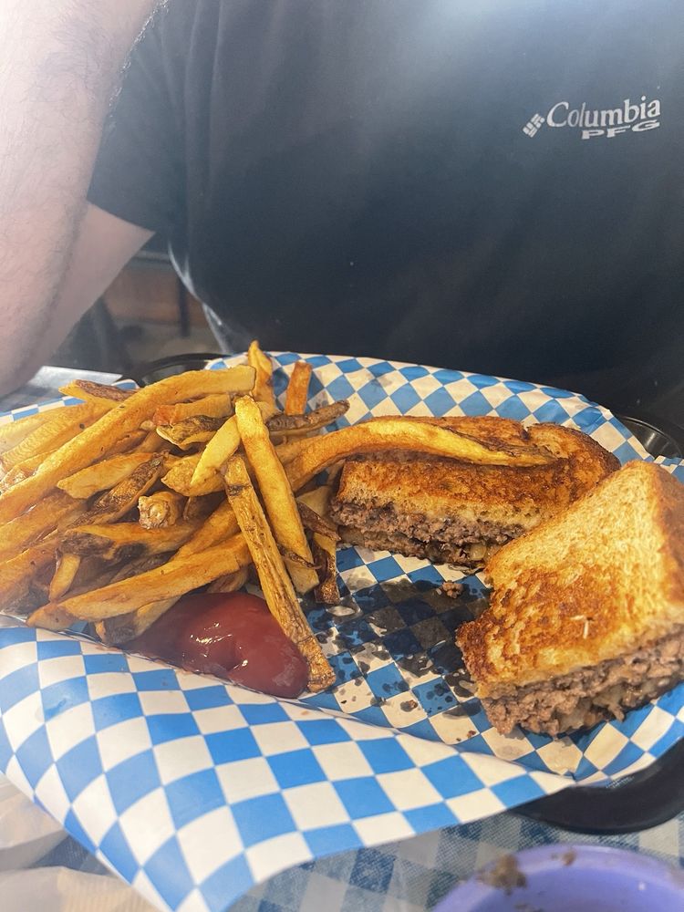 The Bluebonnet Bistro Logo