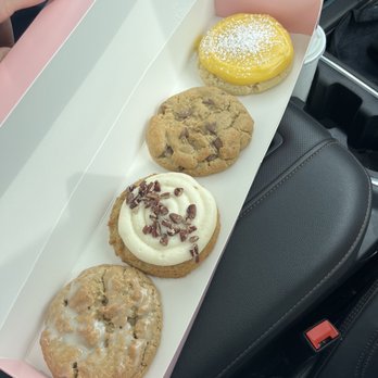 Crumbl - Norman - April 2nd week - Bakeries Near Me - Norman, Oklahoma Crumbl - Norman - April 2nd week - Bakeries Near Me - Norman, Oklahoma