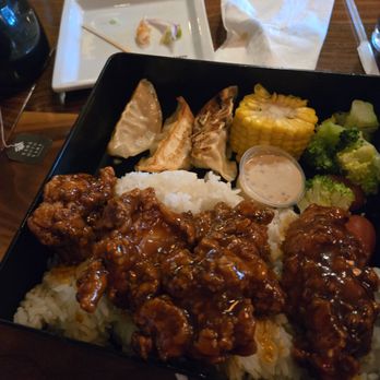 Marufuku Ramen - Some kind of spicy chicken karaage bento. Delicious but it was pretty spicy. - Ramen Near Me - Irvine, California Marufuku Ramen - Some kind of spicy chicken karaage bento. Delicious but it was pretty spicy. - Ramen Near Me - Irvine, California