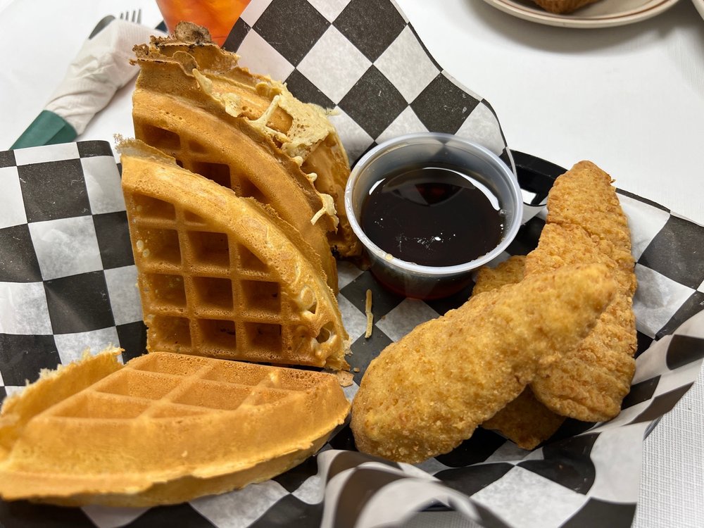 April's Downtown Diner Logo