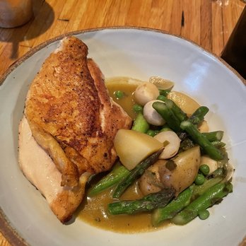 Husk - Chicken dinner - American Near Me - Charleston, South Carolina Husk - Chicken dinner - American Near Me - Charleston, South Carolina