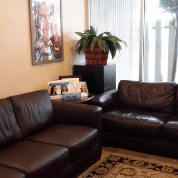 David R Crouch, DDS - lobby - General Dentistry Near Me - Orange, California