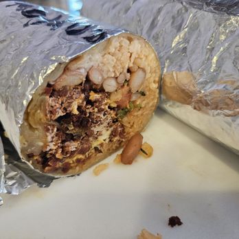 El Farolito Bar - Hands down best Breakfast Burrito in the mission. Period! - Dive Bars Near Me - San Francisco, California El Farolito Bar - Hands down best Breakfast Burrito in the mission. Period! - Dive Bars Near Me - San Francisco, California