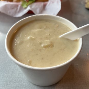 Gilbert's Chowder House - Clam chowder - Seafood Near Me - Portland, Maine
