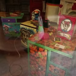 Detrás del Espejo