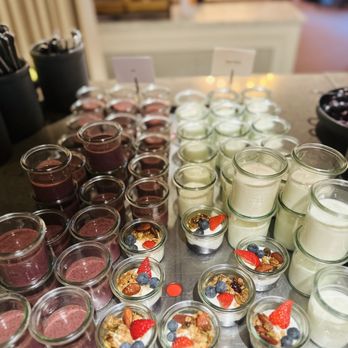 Phoenix Copenhagen - Açai, yogurt, fruit and yogurt! - Hotels Near Me - København K, 84 Phoenix Copenhagen - Açai, yogurt, fruit and yogurt! - Hotels Near Me - København K, 84
