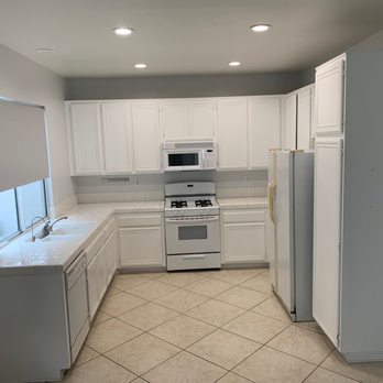James Remodeling - Kitchen Before - General Contractors Near Me - Mission Viejo, California