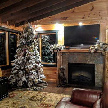 Oak Haven Resort - Cabin 48, perfect for 2 - Hotels Near Me - Sevierville, Tennessee