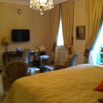 Hôtel Plaza Athénée - our beautiful room - Hotels Near Me - Paris, 75 Hôtel Plaza Athénée - our beautiful room - Hotels Near Me - Paris, 75