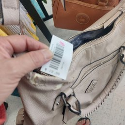 19.99 for purse that's peeling & falling apart. ‍ You can buy a brand new purse at Ross or tj Maxx for less.