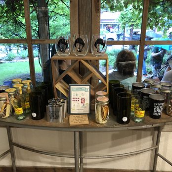 The Grapevine - Beer Gardens Near Me - New Braunfels, Texas