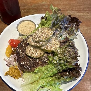 Five Mile Eatery - Burger Salad - Coffee & Tea Near Me - Lafayette, Louisiana