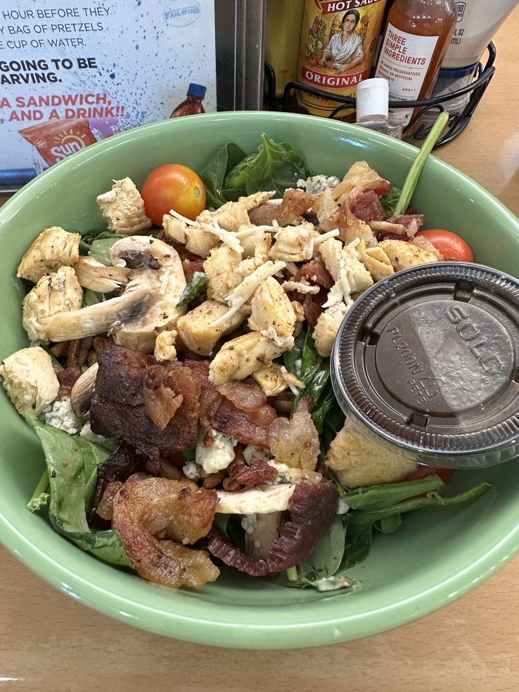 COASTAL BEND BAR AND GRILL 26 Photos & 30 Reviews 1000 International Dr, Corpus Christi