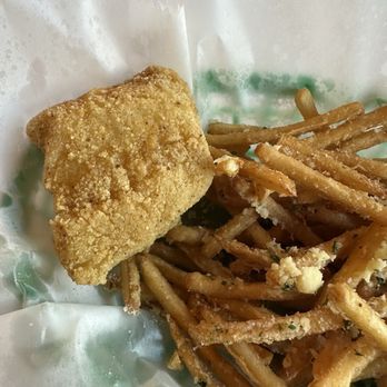 Kickin Kajun - Fried catfish - Cajun/Creole Near Me - Honolulu, Hawaii