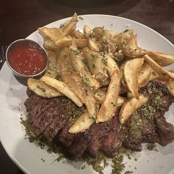 Emma Jayne’s Restaurant - Steak frites - American Near Me - Clifton Park, New York