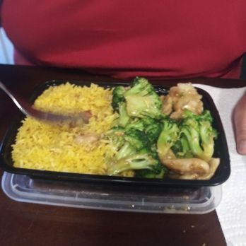 Ocean Garden - Chicken broccoli combo meal - Chinese Near Me - Winchester, Connecticut Ocean Garden - Chicken broccoli combo meal - Chinese Near Me - Winchester, Connecticut