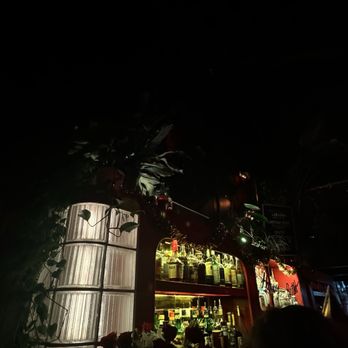 Donna’s - bar area - Bars Near Me - Seattle, Washington Donna’s - bar area - Bars Near Me - Seattle, Washington