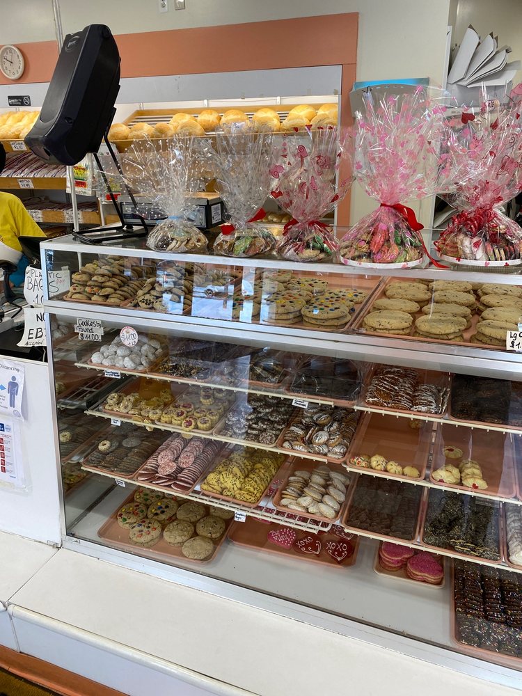 CHAVES BAKERY Updated May 2024 28 Photos & 18 Reviews 1365 State