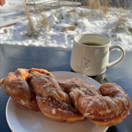 Maple cinnamon twist Maple cinnamon twist