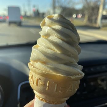 Chick-fil-A - ows a hand holding a cone of ice cream - Fast Food Near Me - Deerfield, Illinois Chick-fil-A - ows a hand holding a cone of ice cream - Fast Food Near Me - Deerfield, Illinois