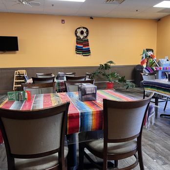 Amigos Mexican Restaurant - Mexican Near Me - Frankfort, Illinois
