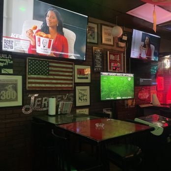 Jerseys Hometown Tavern - Plenty of tvs - Bars Near Me - Spring Hill, Florida